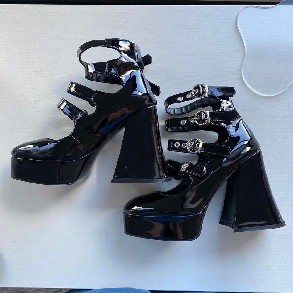 Black Buckle Chunky Platform Heel Boots